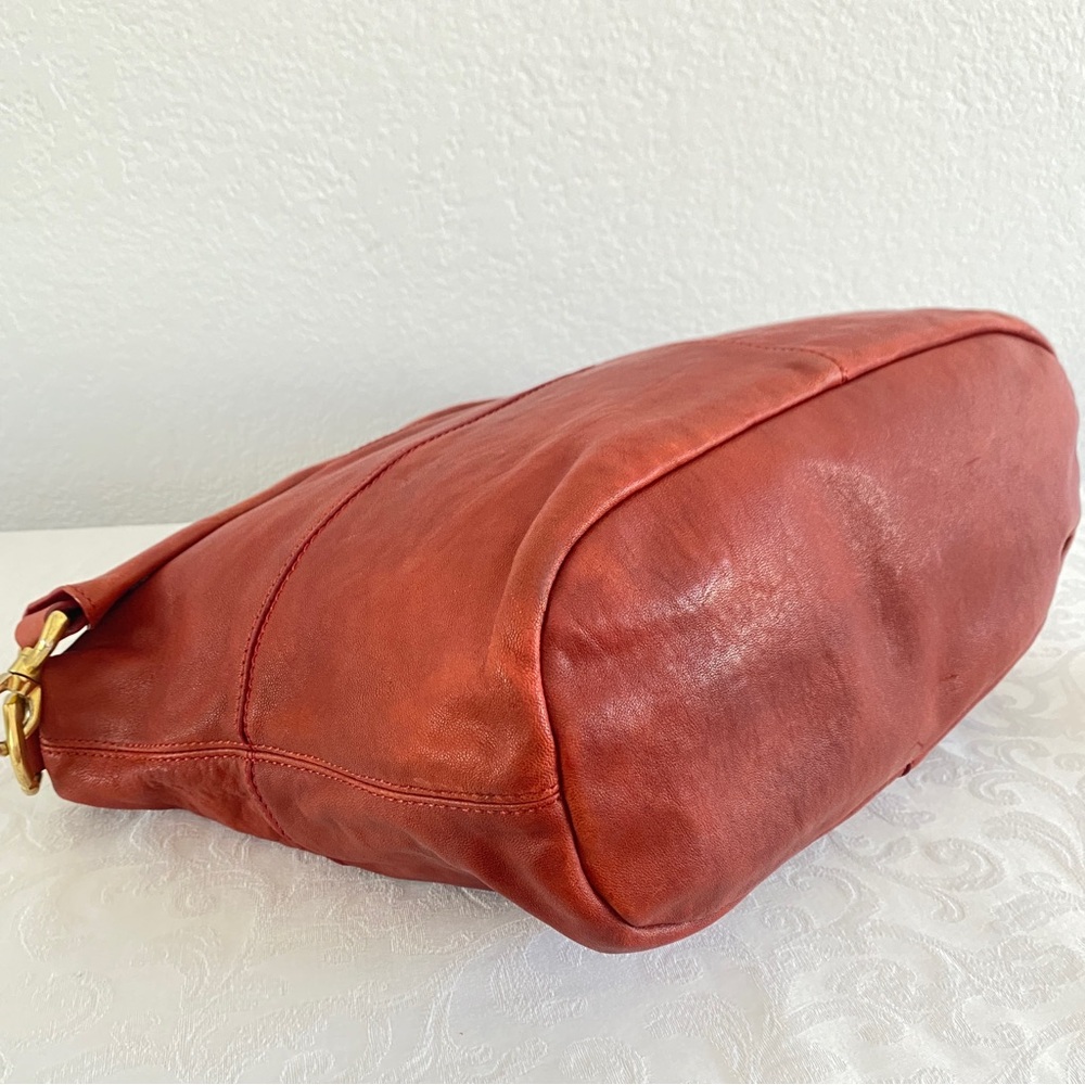 Givenchy red Nightingale Bags - Picture 13 of 16